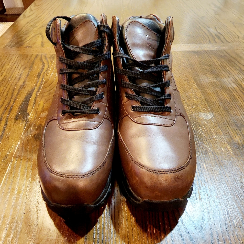 ACG NIKE BOOT